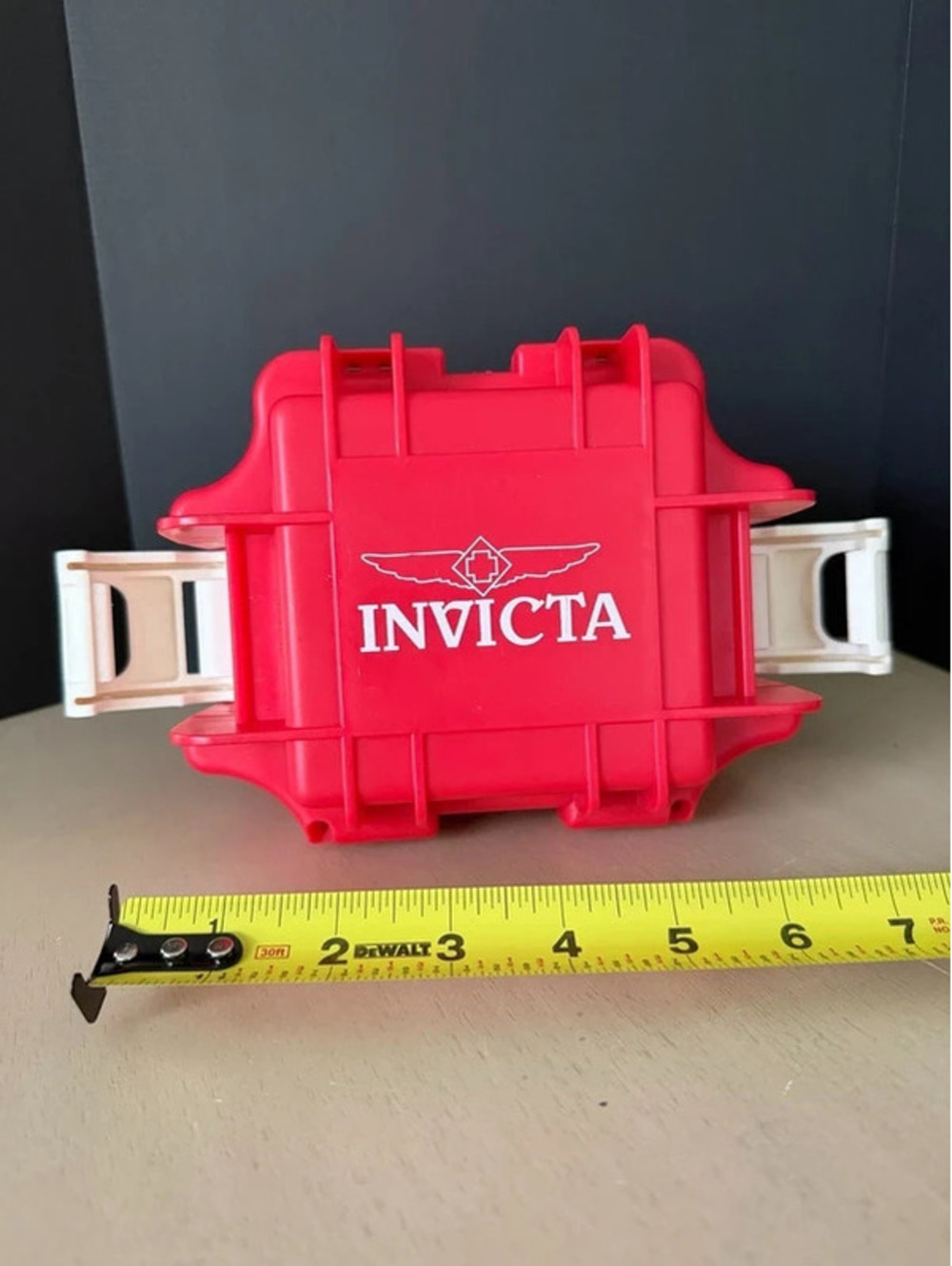#704 Invicta Red Dive Watch Case Single Slot Foam